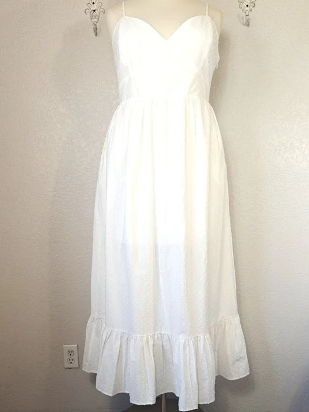 Forever 21 Maxi Sundress 3X Cotton White Swiss Dot Tiered Smocked Back Lined🌻 - Picture 1 of 5